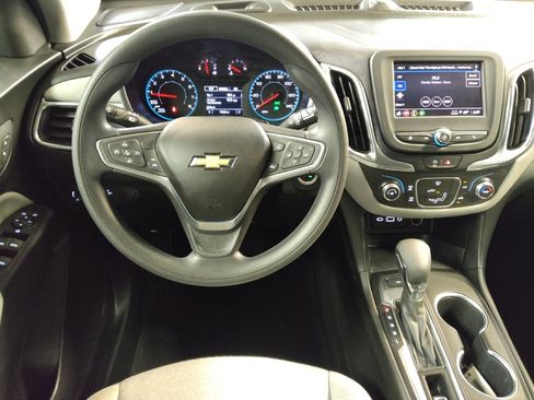 Used 2022 Chevrolet Equinox LS AWD/4WD image 22