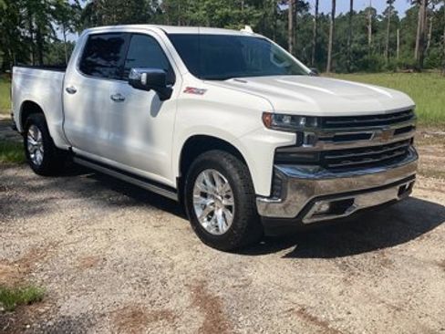 Used 2021 Chevrolet Silverado 1500 LTZ w/ LTZ Premium Package image 3