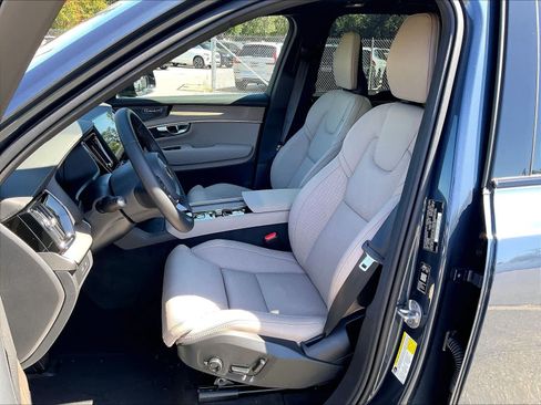 New 2026 Volvo XC90 T8 Ultra w/ Protection Package AWD/4WD image 11