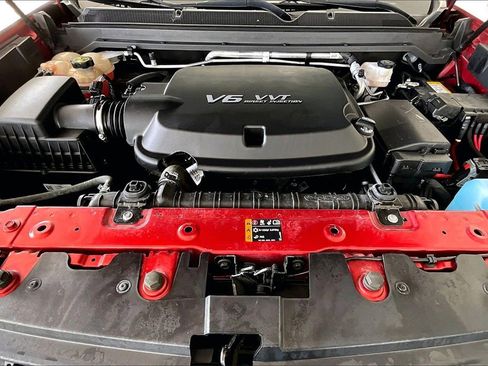 Used 2022 Chevrolet Colorado Z71 w/ Safety Package image 31