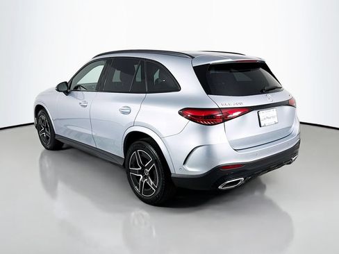 Used 2026 Mercedes-Benz GLC 300 4MATIC image 3