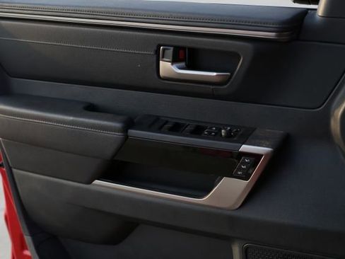 Used 2024 Toyota Tundra Limited image 11