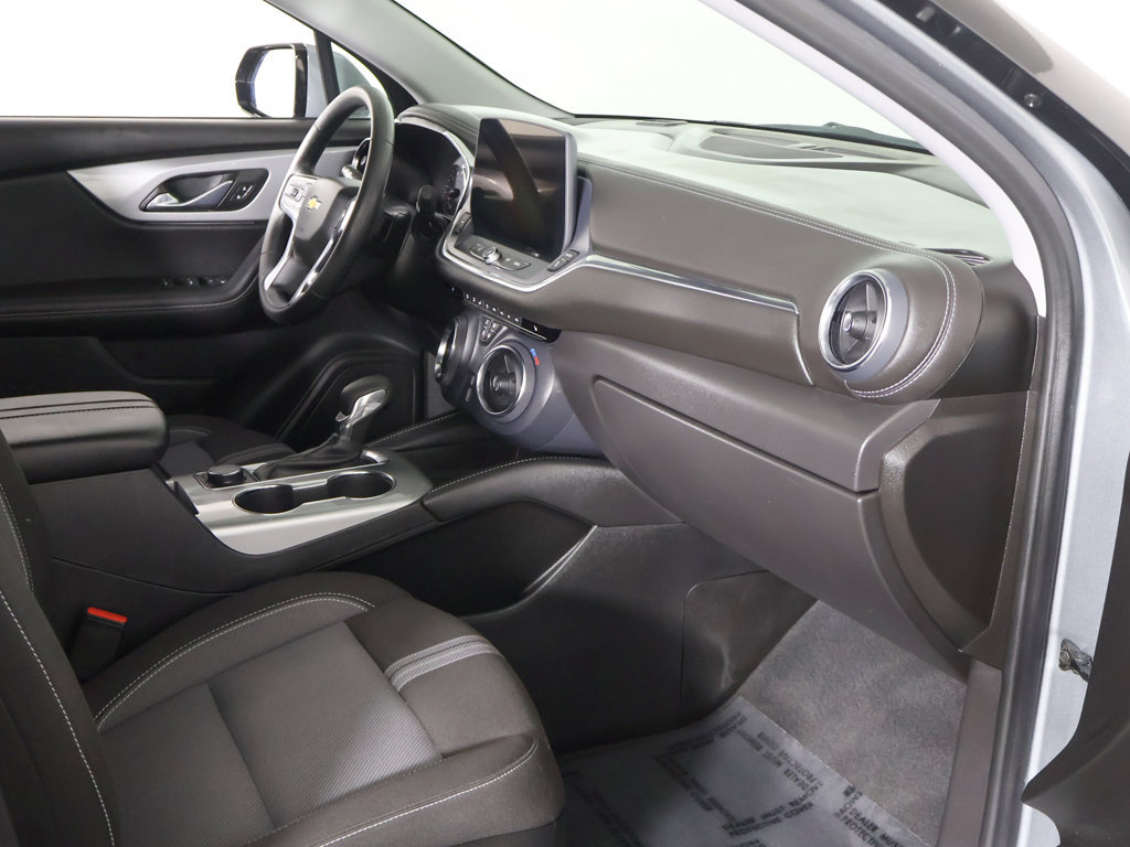 Used 2025 Chevrolet Blazer LT AWD/4WD image 22