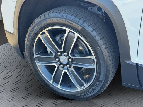 Used 2023 GMC Acadia SLT w/ Technology Package image 27