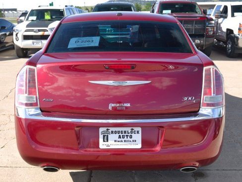 Used 2014 Chrysler 300 C AWD/4WD image 4