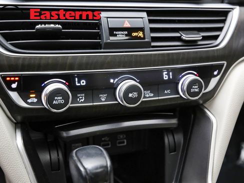 Used 2021 Honda Accord EX-L image 17
