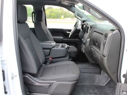 Used 2025 Chevrolet Silverado 2500 W/T w/ WT/CX Safety Package AWD/4WD image 20