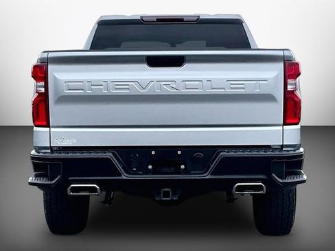 Used 2021 Chevrolet Silverado 1500 Custom Trail Boss w/ LPO, Dark Essentials Package AWD/4WD image 4