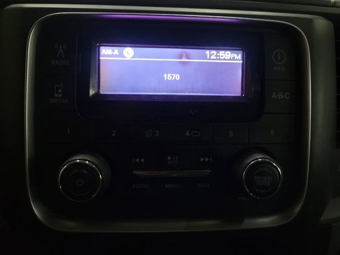 Used 2019 RAM 1500 Express image 25