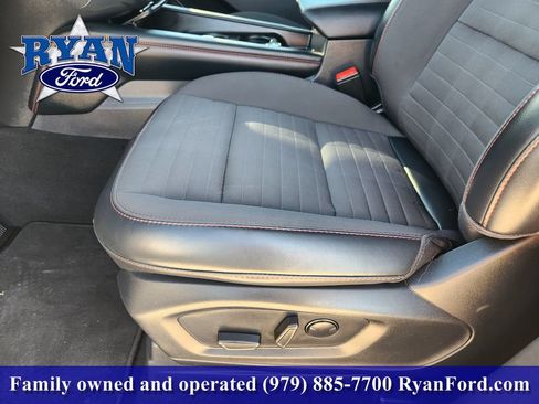 Certified 2025 Ford Explorer ST-Line w/ ST-Line Street Pack AWD/4WD image 17