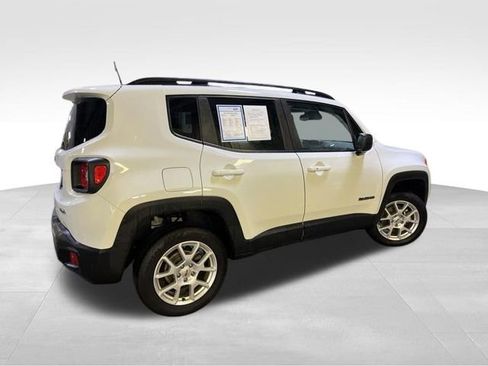 Used 2022 Jeep Renegade Latitude w/ Convenience Group AWD/4WD image 7