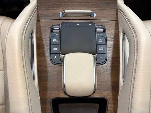 Used 2021 Mercedes-Benz GLE 350 4MATIC image 18