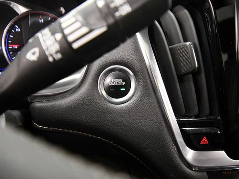 Used 2023 Chevrolet Traverse Premier w/ Redline Edition AWD/4WD image 27