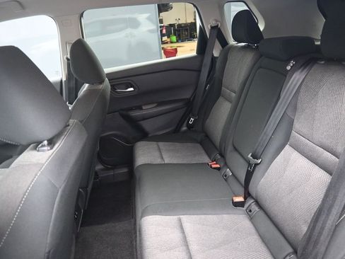 Used 2025 Nissan Rogue SV image 19