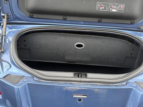 Used 2005 Chrysler Crossfire Limited image 19