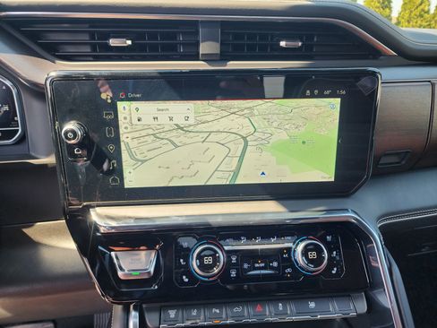 Used 2025 GMC Sierra 3500 Denali Ultimate image 32