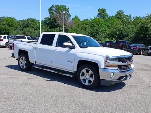 Used 2017 Chevrolet Silverado 1500 LT w/ Texas Edition RWD image 2