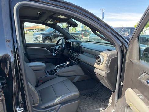 Used 2024 Chevrolet Colorado ZR2 w/ ZR2 Convenience Package III image 34