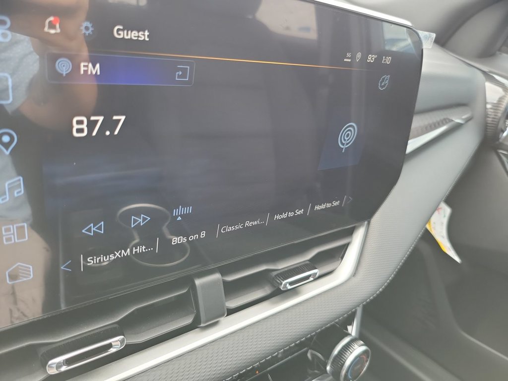 New 2027 Chevrolet Equinox LT FWD image 13