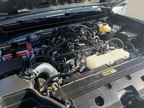 Certified 2024 Toyota Tacoma SR5 image 24