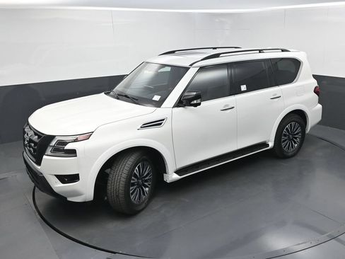 Used 2023 Nissan Armada SL w/ Midnight Edition Package RWD image 36