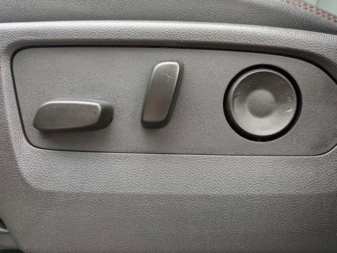 Used 2025 GMC Sierra 1500 AT4 w/ AT4 Premium Package image 20