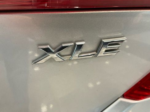 Used 2012 Toyota Camry XLE image 22