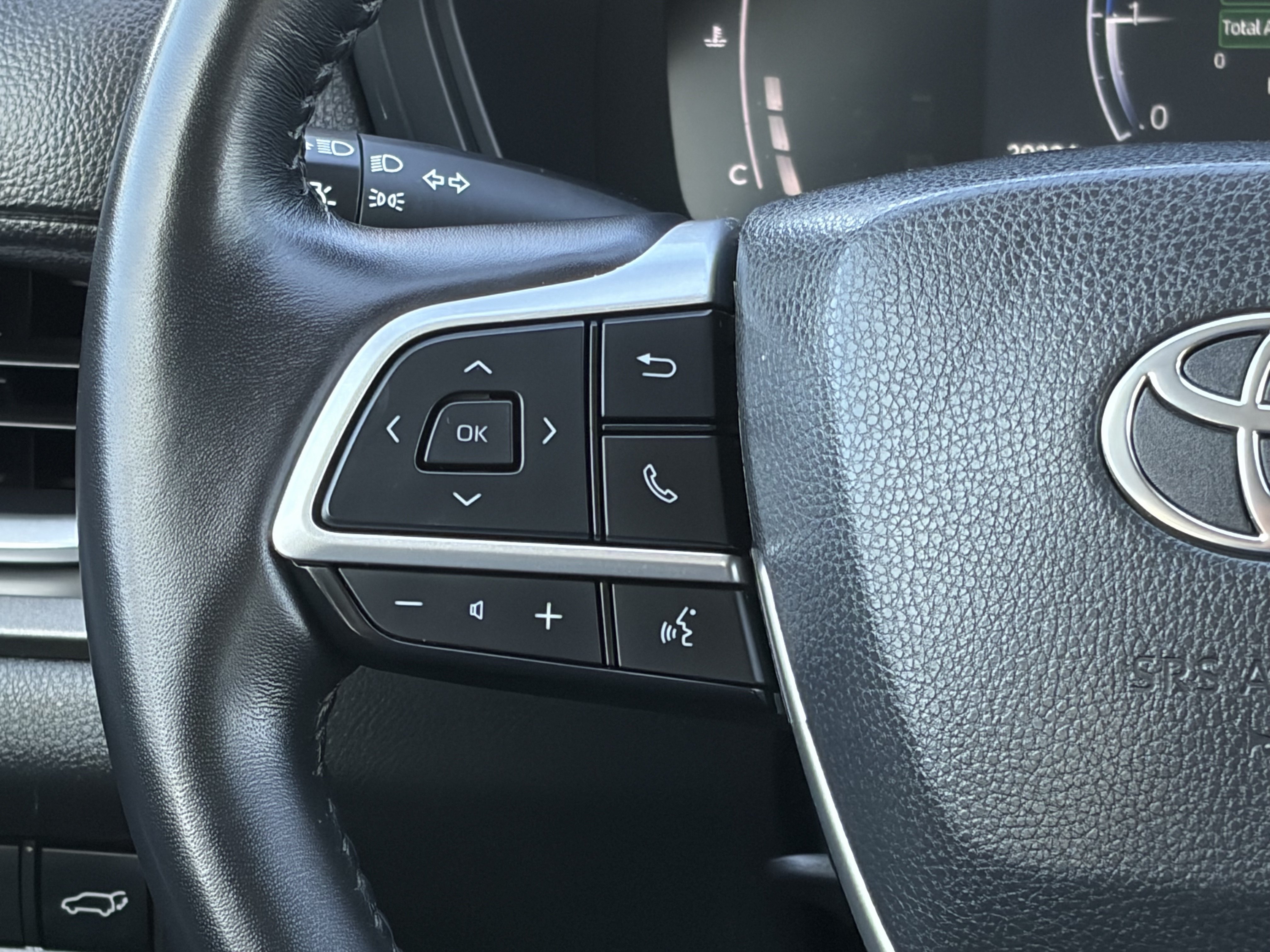 Certified 2025 Toyota Grand Highlander AWD image 17