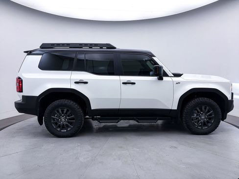 Used 2025 Toyota Land Cruiser 1958 image 39