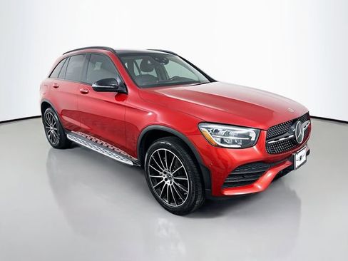 Used 2021 Mercedes-Benz GLC 300 image 3