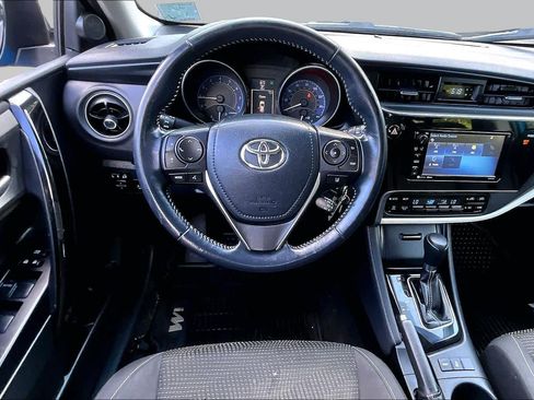 Used 2018 Toyota Corolla iM w/ All-Weather Mat Package FWD image 6