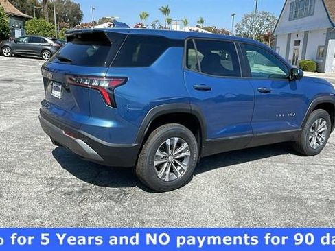 New 2026 Chevrolet Equinox LT w/ Convenience Package II FWD image 3