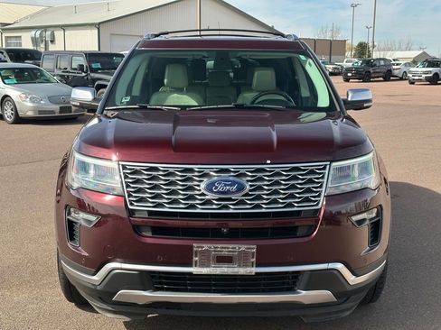 Used 2018 Ford Explorer Platinum image 37
