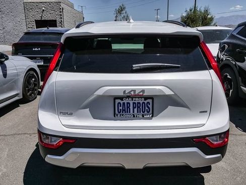 Certified 2025 Kia Niro EX FWD image 14