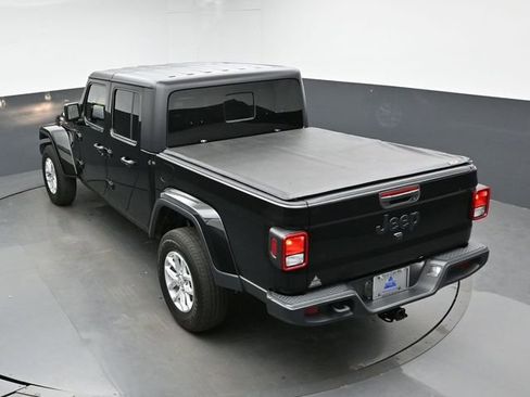 Used 2023 Jeep Gladiator Sport AWD/4WD image 21