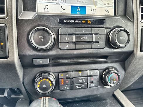 Used 2018 Ford F150 Raptor w/ Equipment Group 801A Mid image 19