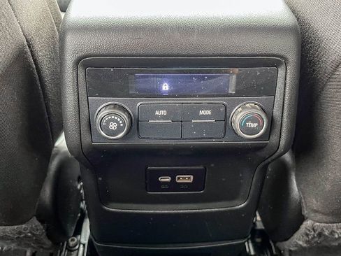 Used 2020 GMC Acadia SLE image 22