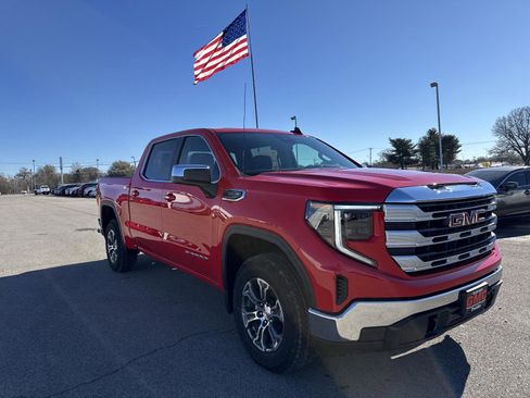New 2026 GMC Sierra 1500 SLE image 7