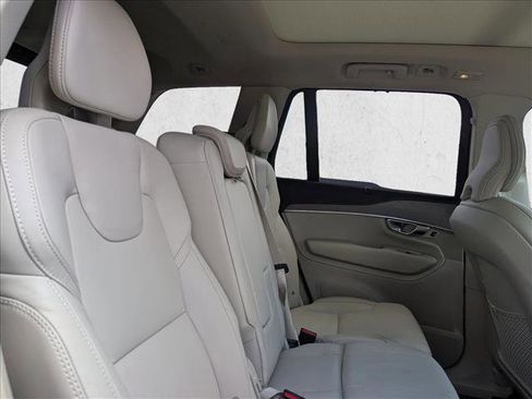 Used 2025 Volvo XC90 T8 Ultra w/ Protection Package Premier image 19