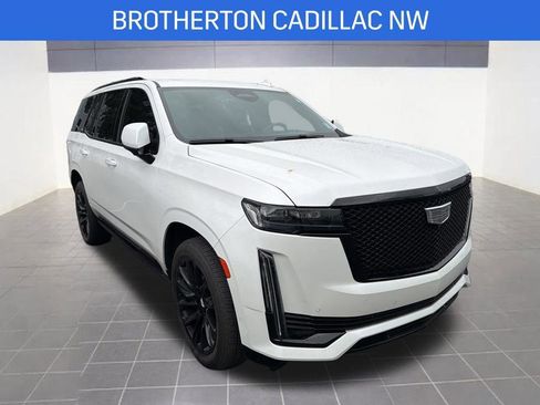 Certified 2023 Cadillac Escalade Sport w/ LPO, ONYX Package image 4