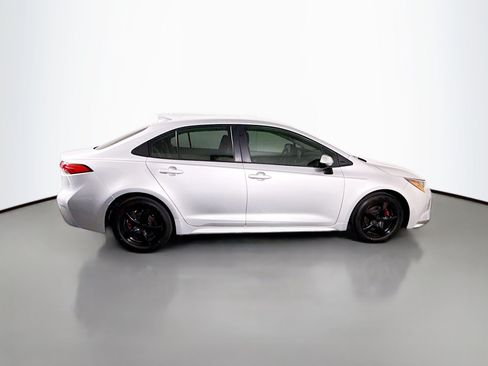 Used 2024 Toyota Corolla LE FWD image 11