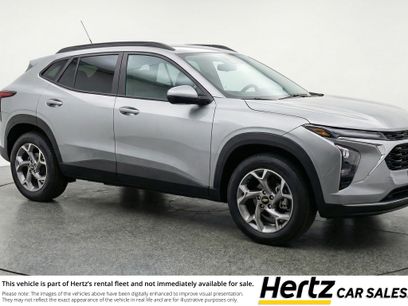 Used 2025 Chevrolet Trax LT