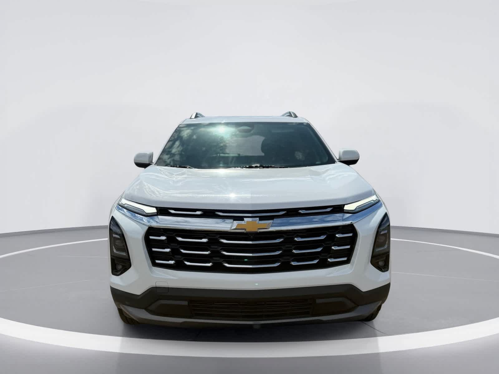 Used 2025 Chevrolet Equinox LT w/ Convenience Package II FWD image 7