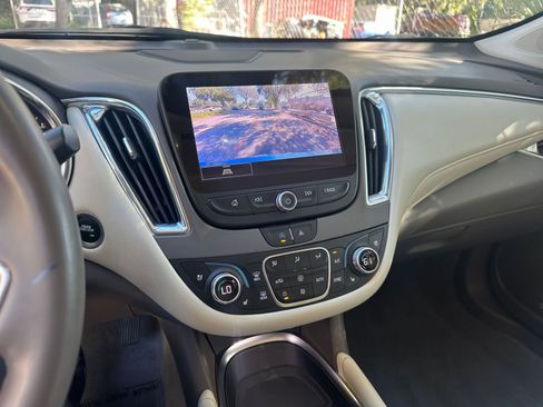 Used 2024 Chevrolet Malibu LT image 17