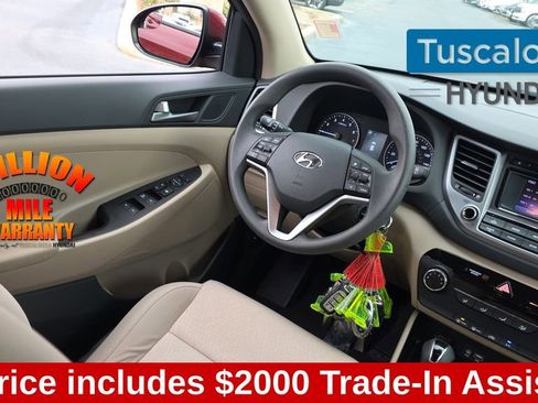 Used 2017 Hyundai Tucson SE image 28