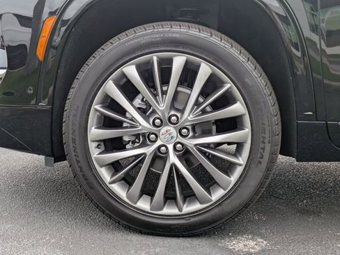New 2026 Buick Enclave Avenir w/ Super Cruise Package FWD image 14