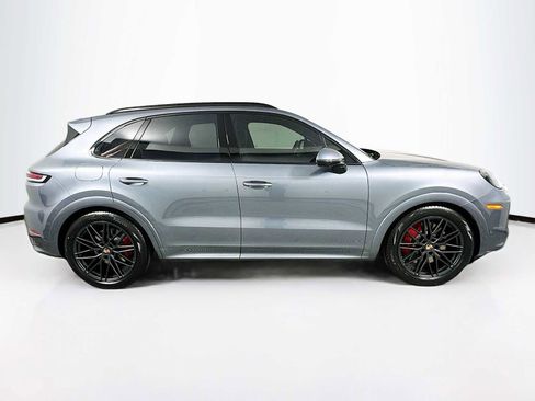 New 2026 Porsche Cayenne GTS AWD/4WD image 28