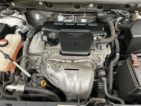 Used 2016 Toyota RAV4 LE AWD/4WD image 23