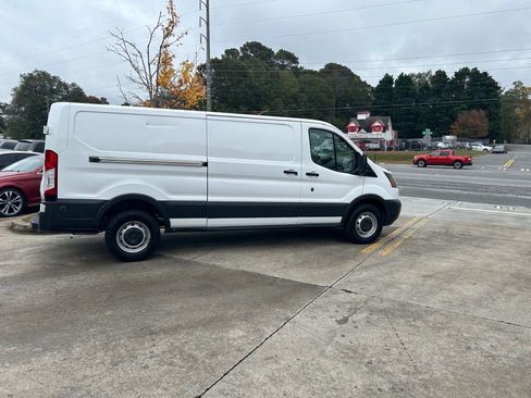 Used 2016 Ford Transit 250 T-250 image 4