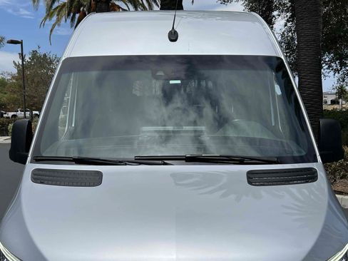Used 2023 Mercedes-Benz Sprinter 2500 image 50